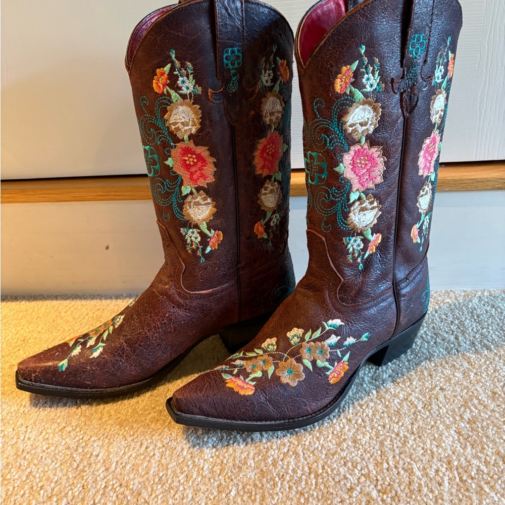 Vintage Macie Bean Floral Embroidered Brown Cowboy Boots